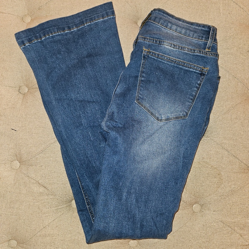Gently preowned Womens Jeans.